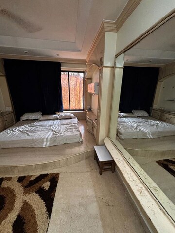 Bedroom in 1 BHK Apartment at Diago Apartment, Pali Hill – for Rent