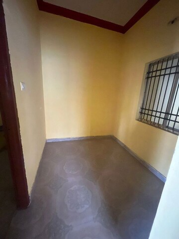 Room in 1 BHK Independent House at Gudhiyari – for Rent