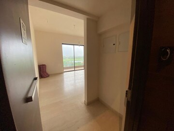 Room in 3 BHK Apartment at Lodha Palava Serenity A, Dombivli East – for Rent