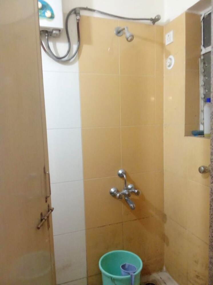 Bathroom, dattanagar 1 Bedroom 594 Sq.Ft. Builder Floor In Dattanagar Pune 9788325