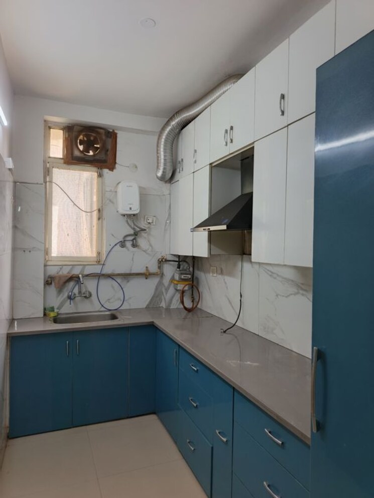 Kitchen, sector 22 dwarka 3 Bedroom 1500 Sq.Ft. Apartment In Sector 22 Dwarka Delhi 9788334