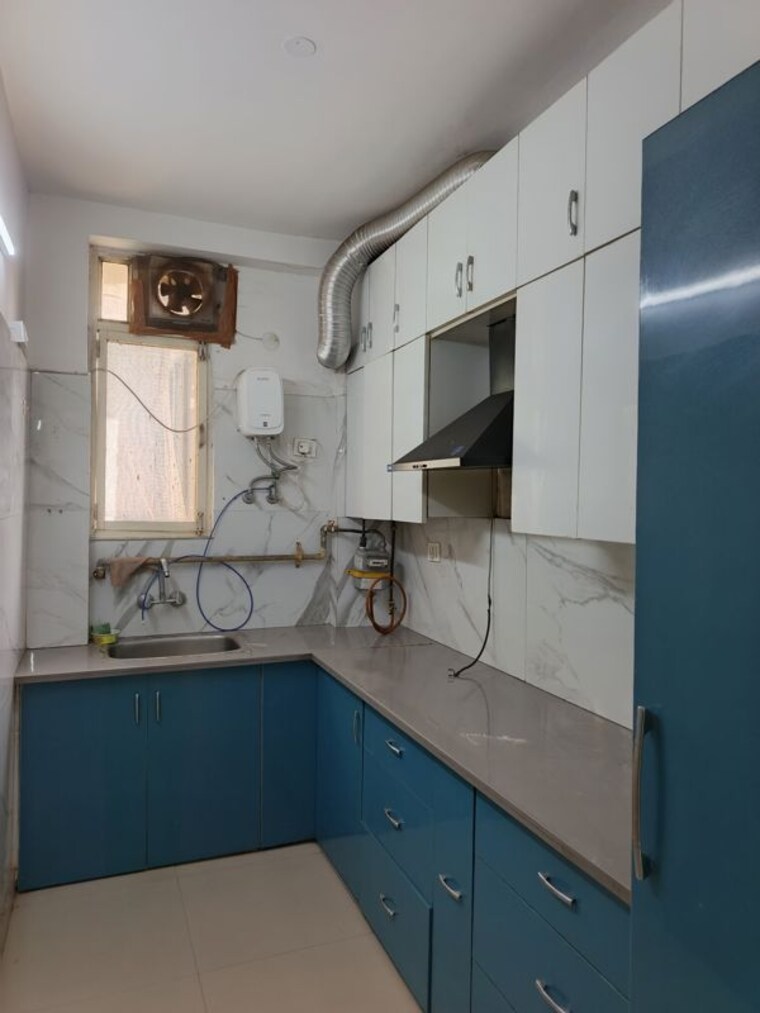 Kitchen, sector 22 dwarka 3 Bedroom 1500 Sq.Ft. Apartment In Sector 22 Dwarka Delhi 9788334