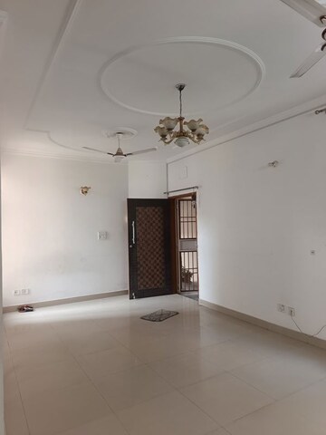 Room in 3 BHK Apartment at Sector 22 Dwarka – for Rent