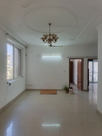 Room in 3 BHK Apartment at Sector 22 Dwarka – for Rent