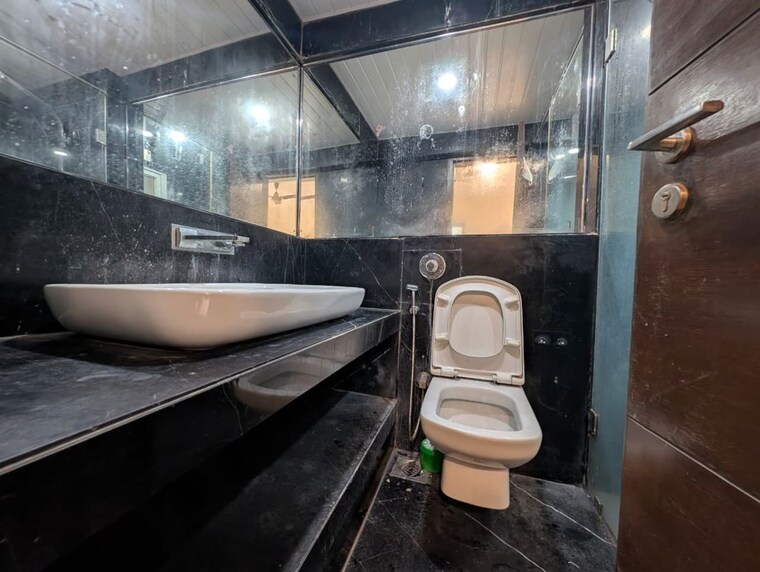 Bathroom, rna-continental 3 Bedroom 1690 Sq.Ft. Apartment In Chembur Mumbai 9788322