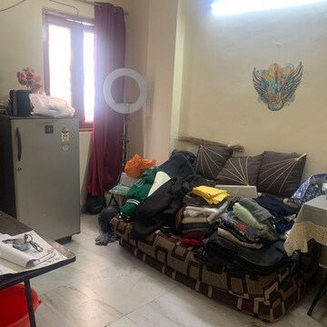 Living Room in 2 BHK Builder Floor at Katwaria Sarai – for Rent