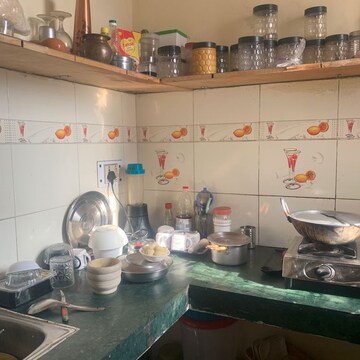 Team Area in 2 BHK Builder Floor at Katwaria Sarai – for Rent