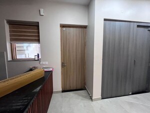 2 BHK Builder Floor For Rent in Jakhan