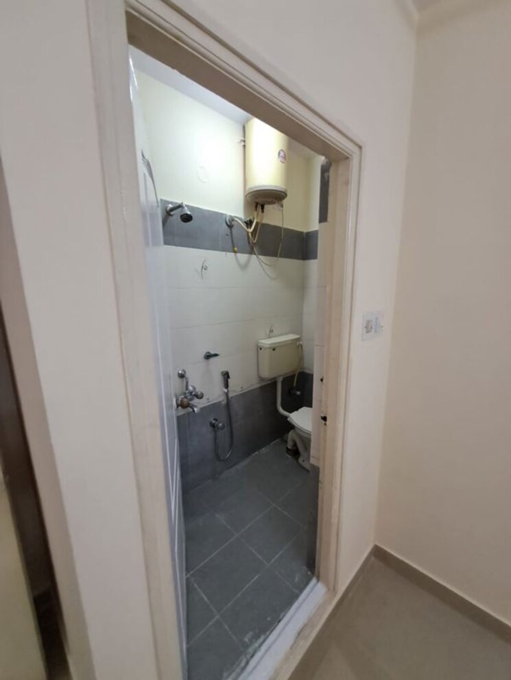 Bathroom, ombr layout 3 Bedroom 1200 Sq.Ft. Independent House In Ombr Layout Bangalore 9788345