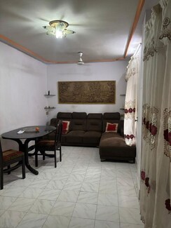 1 BHK + Pooja Room Apartment For Rent in Bandra West