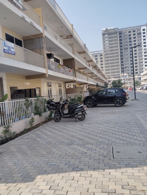 3 BHK + Pooja Room 2250 Sq.Ft. Builder Floor in TDI The Grand Retreat