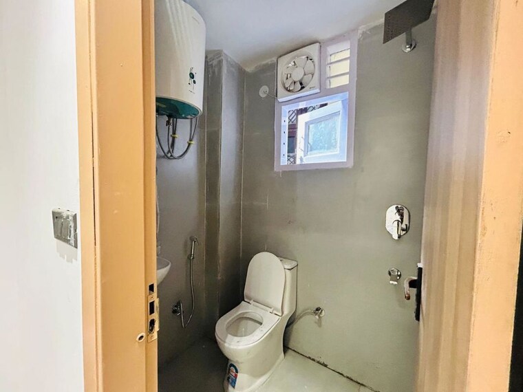 Bathroom, saket 2 Bedroom 900 Sq.Ft. Builder Floor In Saket Delhi 9788403