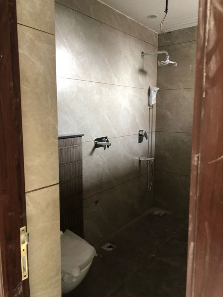 Bathroom, gmada-eco-city 3 Bedroom 1800 Sq.Ft. Apartment In North Mullanpur Chandigarh 9788390