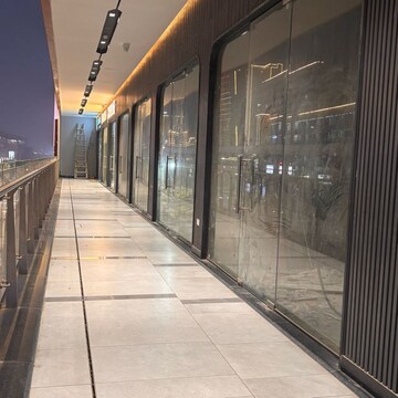  Shop For Rent in Westway Central 50, Sector 75