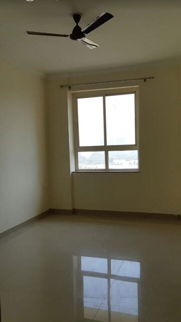 Room in 3 BHK Apartment at Dasnac Burj, Sector 75 – for Rent