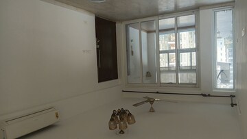 Room in 3 BHK Apartment at Emaar The Palm Drive-The Premier Terraces, Sector 66 – for Rent