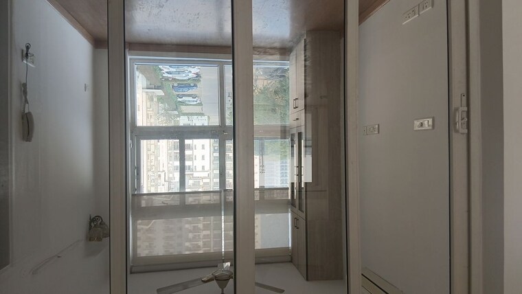 Room, emaar-the-palm-drive-the-premier-terraces 3 Bedroom 2125 Sq.Ft. Apartment In Sector 66 Gurgaon 9788430