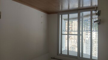 Room in 3 BHK Apartment at Emaar The Palm Drive-The Premier Terraces, Sector 66 – for Rent