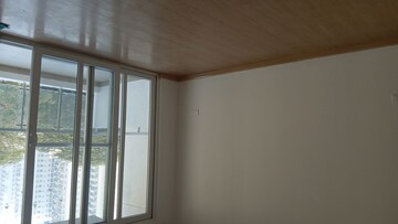 Room in 3 BHK Apartment at Emaar The Palm Drive-The Premier Terraces, Sector 66 – for Rent