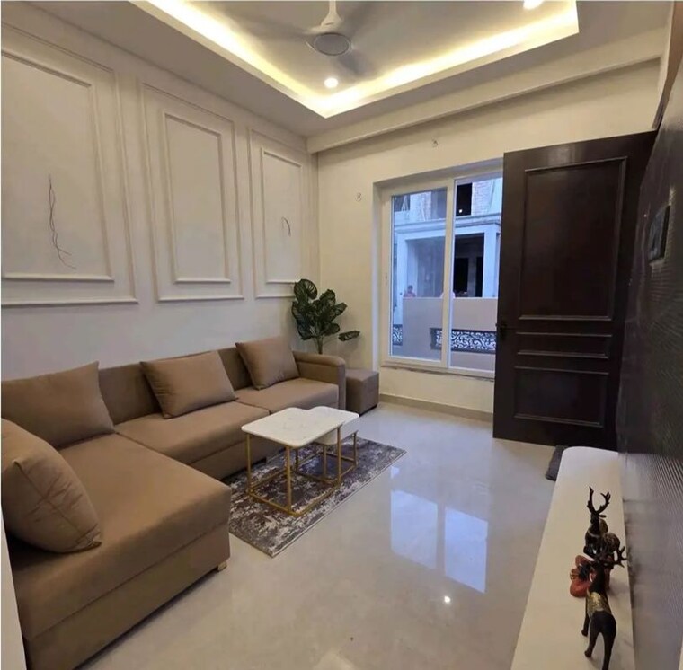 Living Room, gomti nagar 6+ Bedroom 4800 Sq.Ft. Independent House In Gomti Nagar Lucknow 9788453
