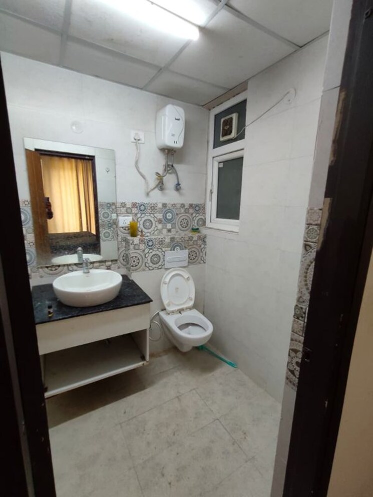 Bathroom, ambika-florence-park 2 Bedroom 1330 Sq.Ft. Apartment In North Mullanpur Chandigarh 9788476