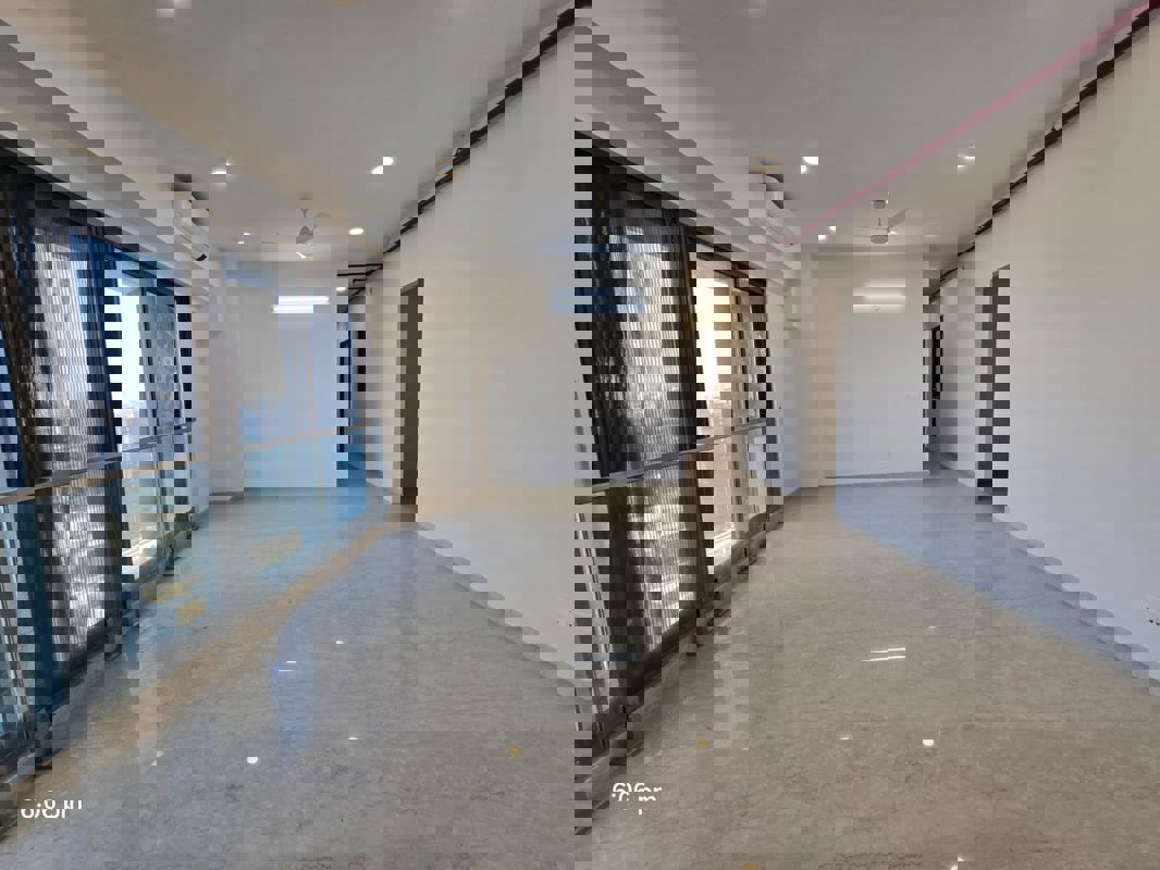 4 BHK + Pooja Room,Servant Room,Study Room,Extra Room Apartment For Rent in Adani Ten BKC