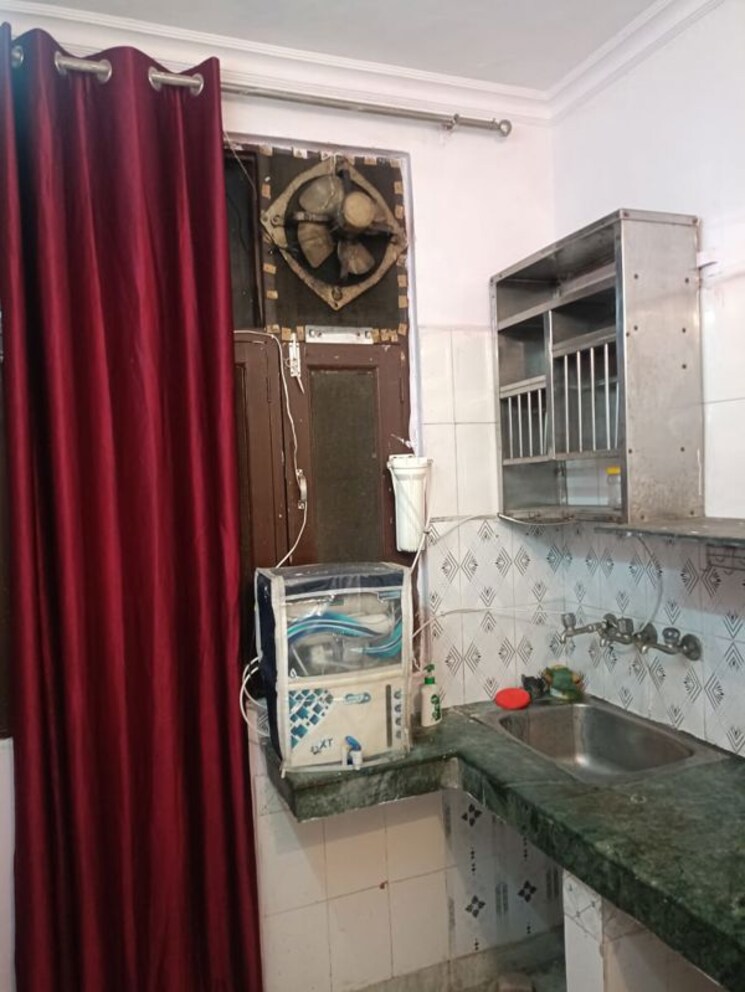 Kitchen, sushant lok i 1 Bedroom 60 Sq.Yd. Independent House In Sushant Lok I Gurgaon 9788456