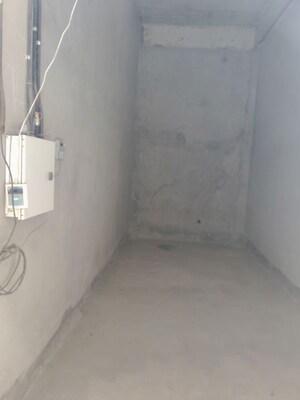  Shop For Sale in Emaar MGF Colonnade, Sector 66