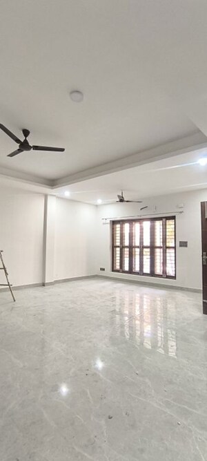 Room in 2 BHK Builder Floor at Huda CGHS, Sector 56 – for Rent