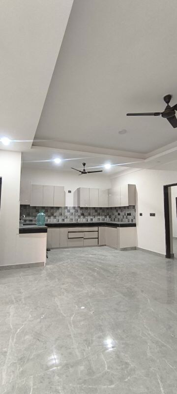 Bedroom in 2 BHK Builder Floor at Huda CGHS, Sector 56 – for Rent