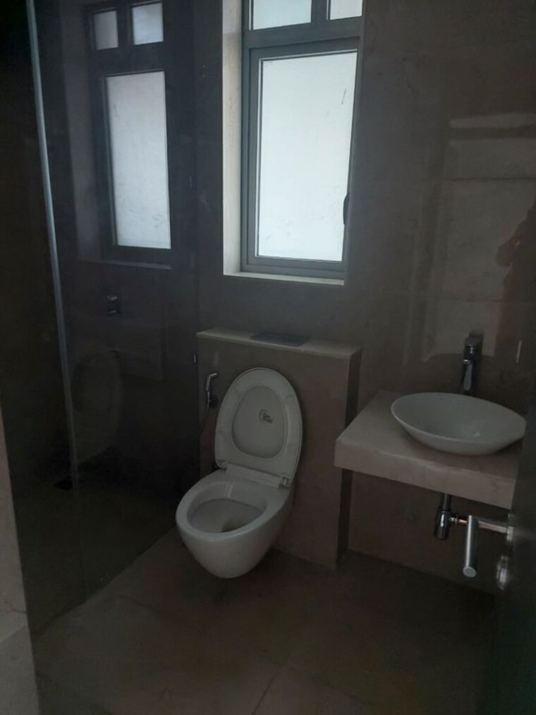 Bathroom, oberoi-sky-city 4 Bedroom 1350 Sq.Ft. Apartment In Borivali East Mumbai 9788485