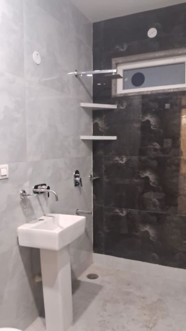 Bathroom, subhash nagar 2 Bedroom 900 Sq.Ft. Builder Floor In Subhash Nagar Delhi 9788517
