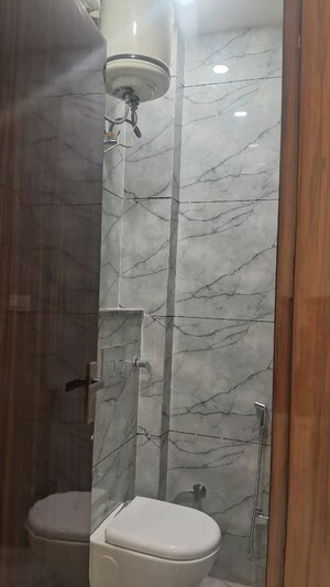 Master Bedroom in 2 BHK Builder Floor at Subhash Nagar – for Rent