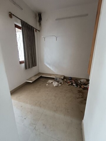 Room in 3.5 BHK Independent House at Indiranagar – for Rent