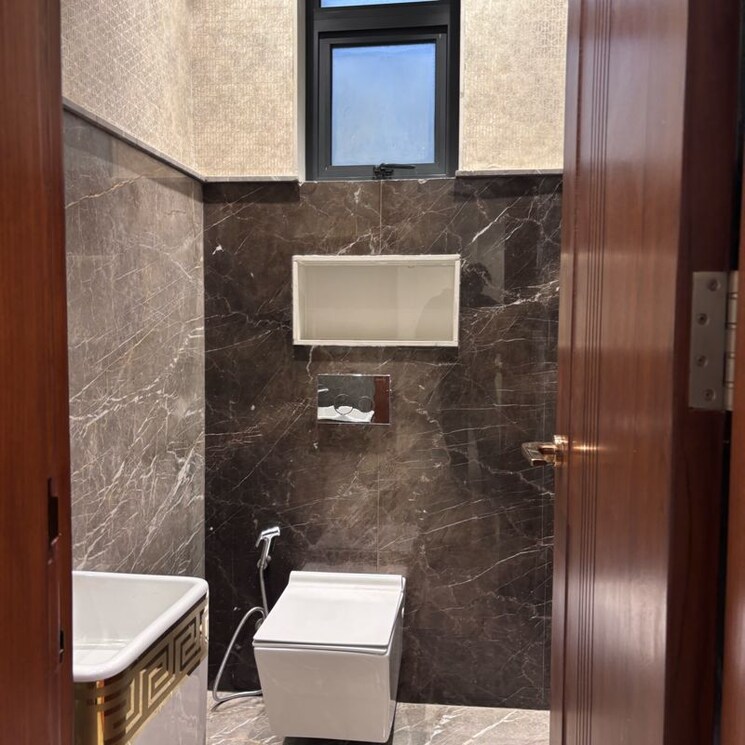 Kitchen, green park extension 4 Bedroom 290 Sq.Yd. Builder Floor In Green Park Extension Delhi 9787495