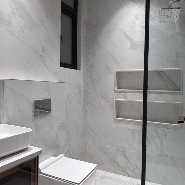 Bathroom, green park extension 4 Bedroom 290 Sq.Yd. Builder Floor In Green Park Extension Delhi 9787495