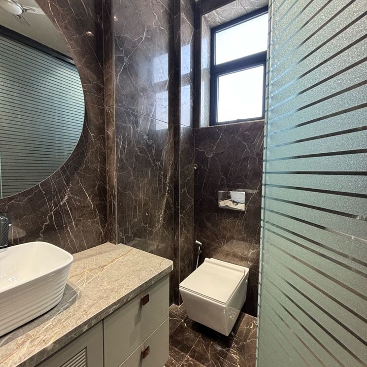 Bathroom, green park extension 4 Bedroom 290 Sq.Yd. Builder Floor In Green Park Extension Delhi 9787495