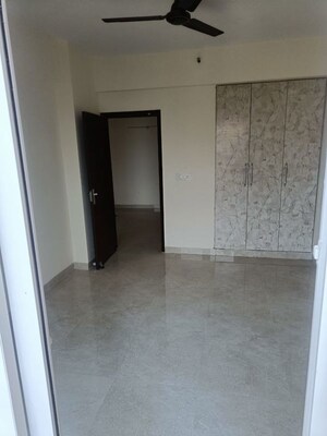 Room in 2 BHK Apartment at Eldeco Accolade, Sohna Sector 2 – for Rent