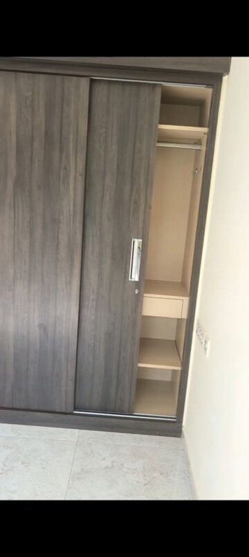 Furnished Amenities in 3 BHK Apartment at Omkar Vayu, Mahim – for Rent