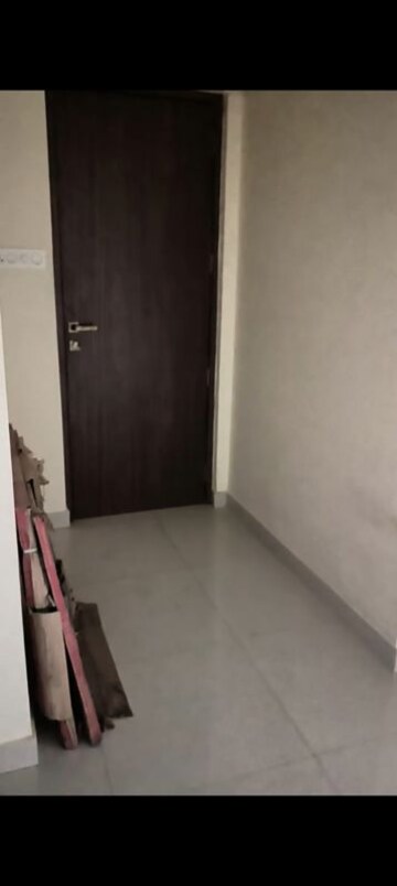 Room in 3 BHK Apartment at Omkar Vayu, Mahim – for Rent
