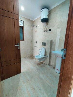 Bathroom in 2 BHK Builder Floor at Saket – for Rent