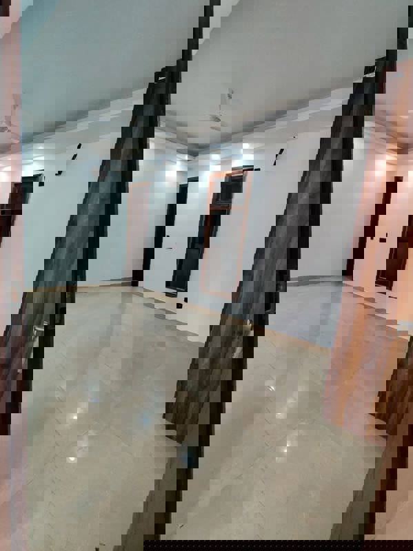 2 BHK Builder Floor For Rent in Saket