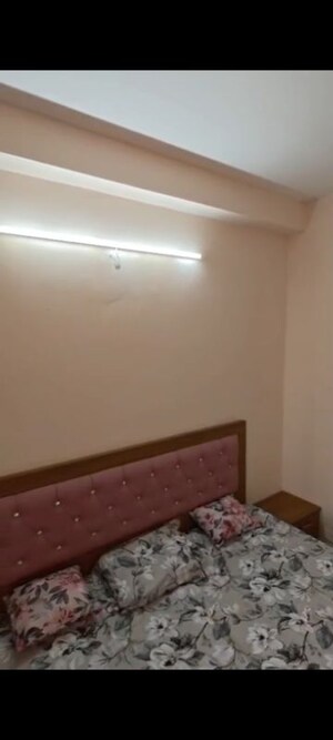 Furnished Amenities in 1 BHK Apartment at Amrapali Ivory Heights, Amrapali Dream Valley – for Rent