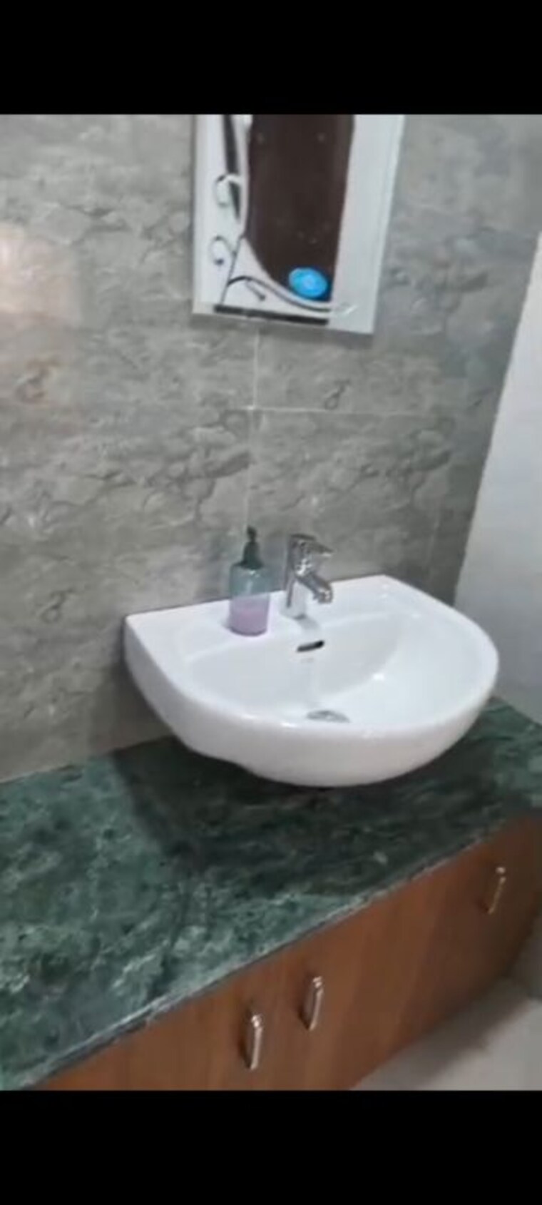 Bathroom, amrapali-ivory-heights 1 Bedroom 585 Sq.Ft. Apartment In Amrapali Dream Valley Greater Noida 9788572