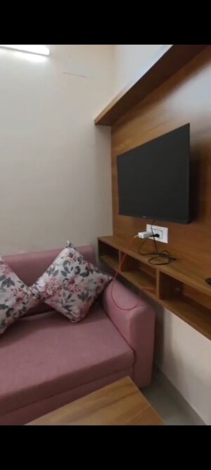 1 BHK Apartment For Rent in Amrapali Ivory Heights, Amrapali Dream Valley