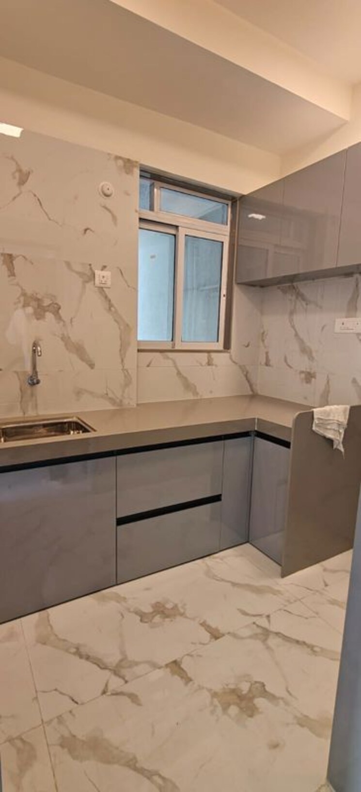 Kitchen, dotom-isle 1 Bedroom 414 Sq.Ft. Apartment In Malad West Mumbai 9788574