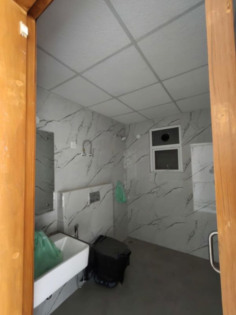 Bathroom, omaxe-lake 3 Bedroom 1620 Sq.Ft. Apartment In North Mullanpur Chandigarh 9788550