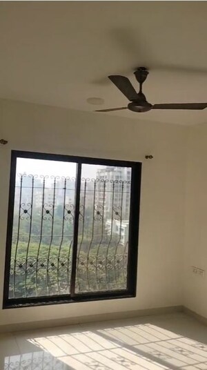 Bedroom in 3 BHK Apartment at Chembur – for Rent
