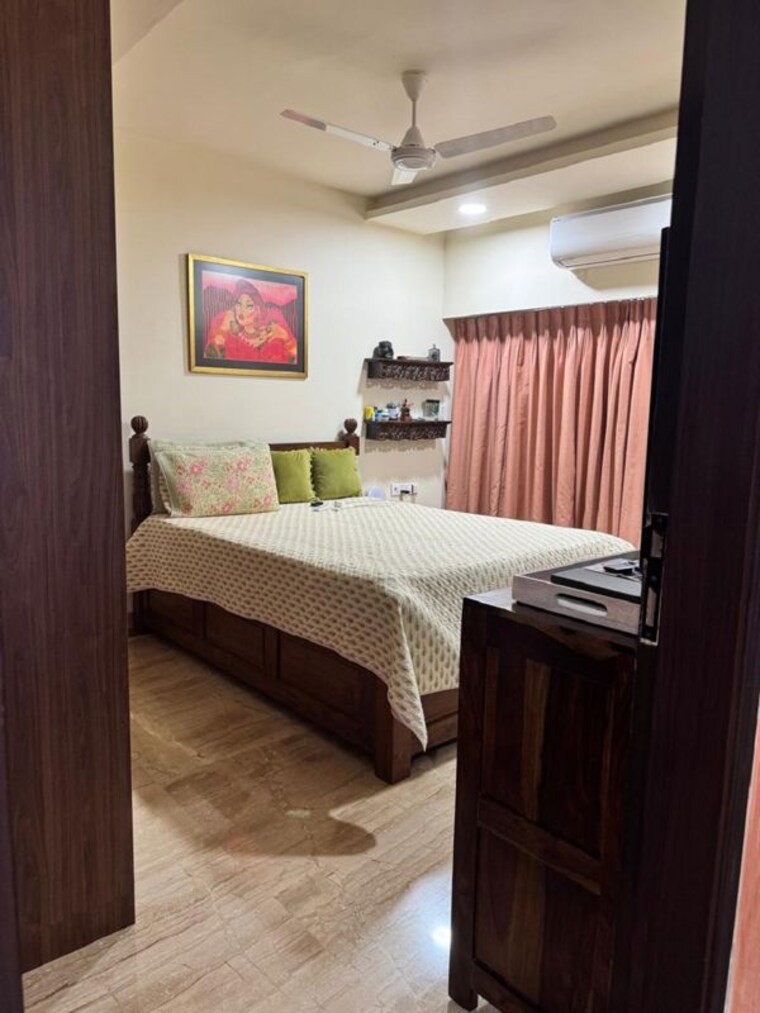 Bedroom, bandra west 3 Bedroom 1100 Sq.Ft. Apartment In Bandra West Mumbai 9788553