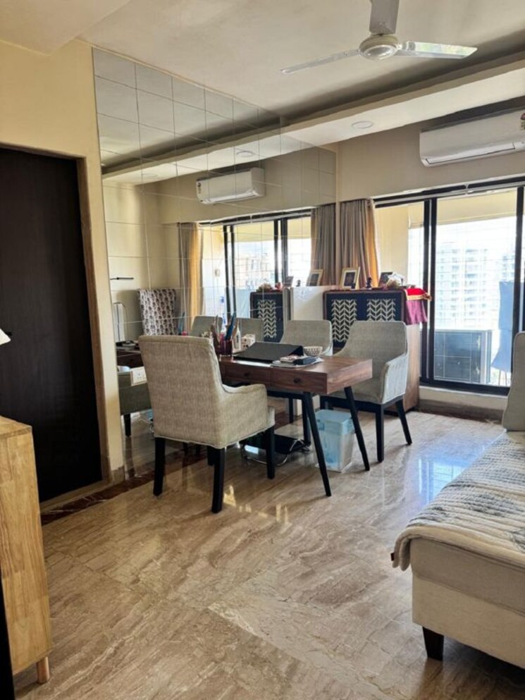 Living Room, bandra west 3 Bedroom 1100 Sq.Ft. Apartment In Bandra West Mumbai 9788553